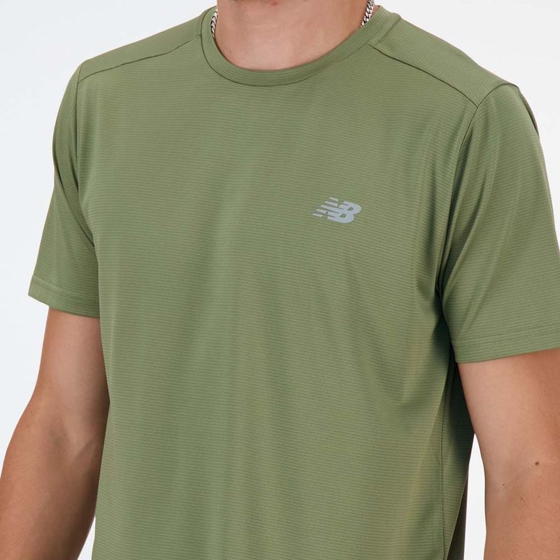 Camiseta-Manga-Corta-Para-Hombre-Sport-Essentials-T-Shirt-New-Balance