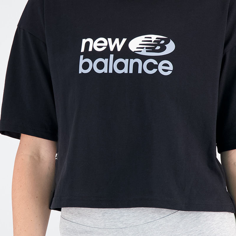 Camiseta-Para-Mujer-Essentials-Reimagined-New-Balance