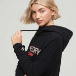 Buzo-Cerrado-Para-Mujer-Sportswear-Logo-Boxy-Superdry