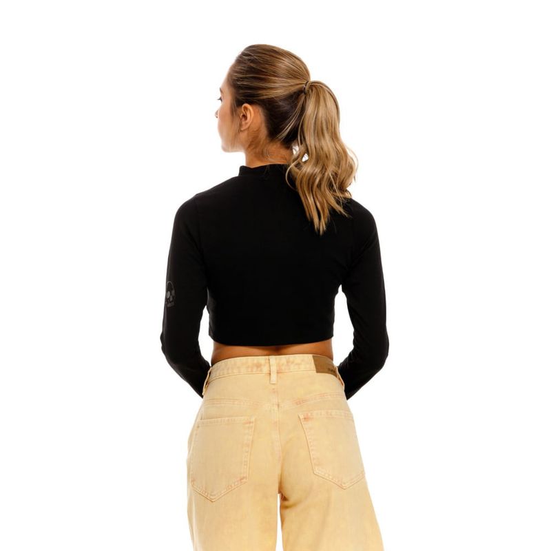 Camisetas-Mujer_Pf1100620N000_Ne_4