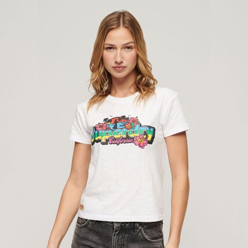 Camiseta Manga Corta Para Mujer Cali Sticker Fitted Tee Superdry